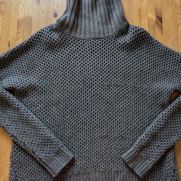 VINCE Wool Yak Turtleneck Chunky Knit Sweater Wmns Lg Long Sleeve Gray Cabin - Picture 1 of 13